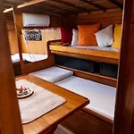 Etesia B&B Sailboat